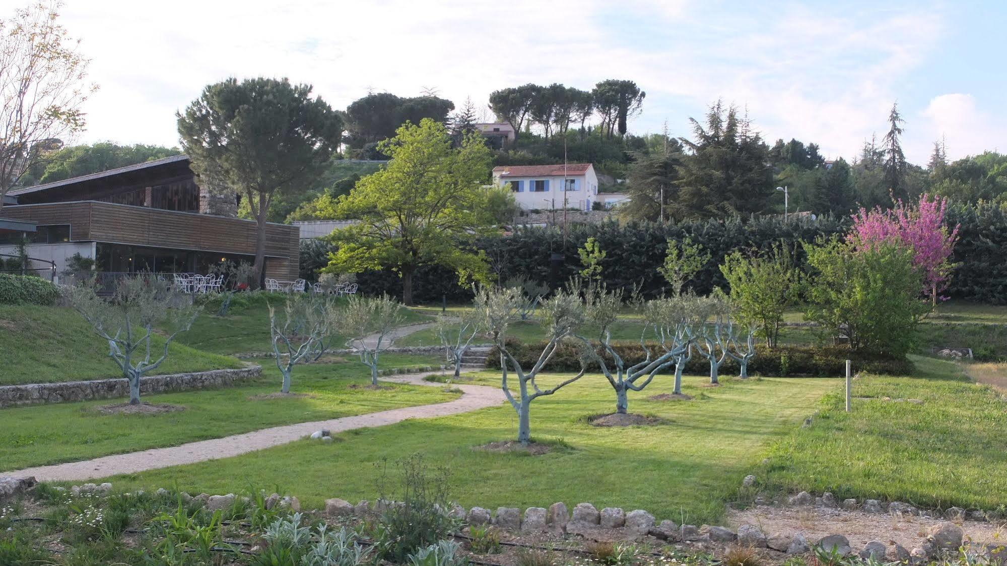 Vacances Bleues Hotel Castel Luberon Apt Exterior photo